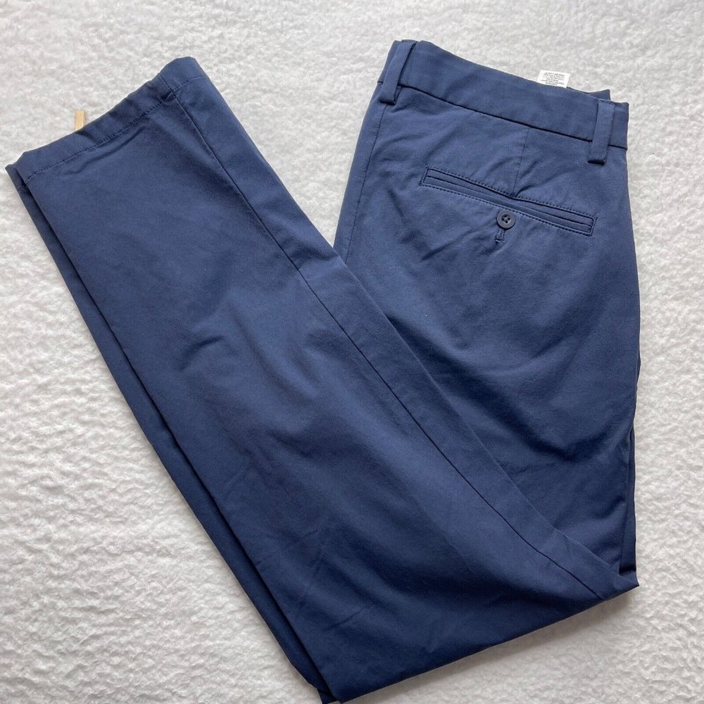 Vineyard Vines On The Go OTG Pants Mens Size 31 X 30 (Measured 32" X 28 3/4")